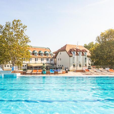Aqua Hotel Termal Mosonmagyaróvár Eksteriør billede