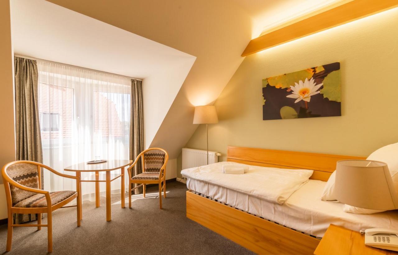 Aqua Hotel Termal Mosonmagyaróvár Eksteriør billede
