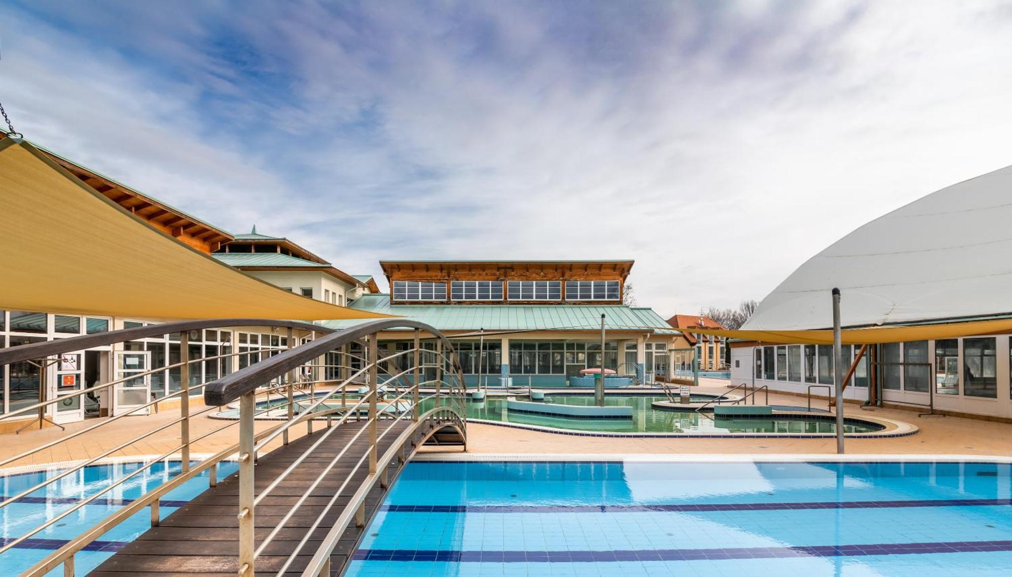 Aqua Hotel Termal Mosonmagyaróvár Eksteriør billede